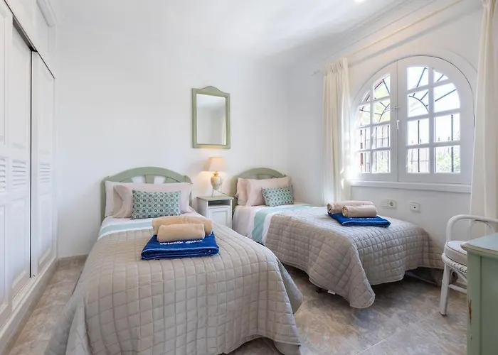 Serenity 别墅 卡门港