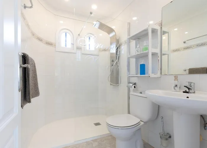 Serenity 别墅 卡门港